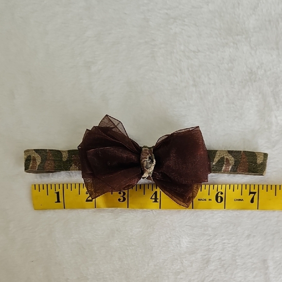 Infant/Baby Camouflage Headband with Sheer Brown Bow - Picture 5 of 5